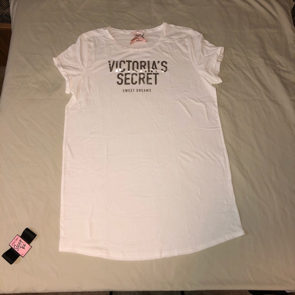 NWT Limited Edition Victoria Secret Sleep Tee